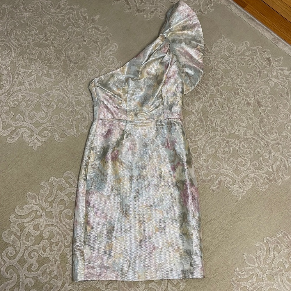 One shoulder dress